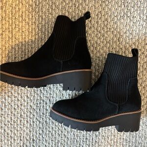 Blondo Women's Black Ankle Boots